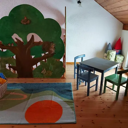 Lahmenhof Apartment *